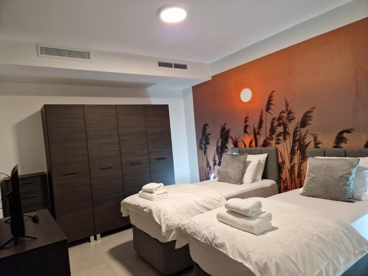 Korzo Suites St. Julian'S Exterior foto