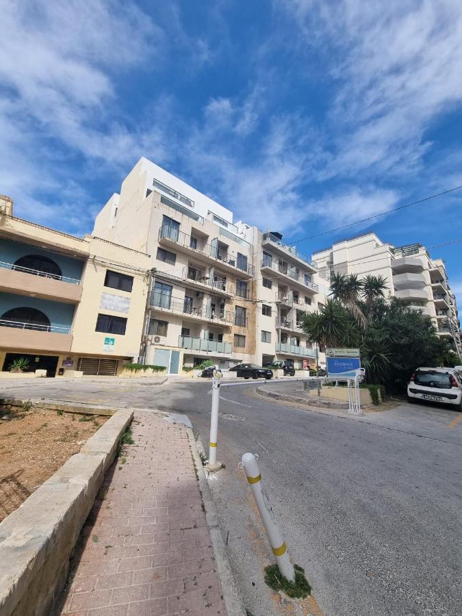 Korzo Suites St. Julian'S Exterior foto